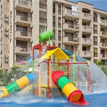 Cascadas Family Pool View סאני ביץ'