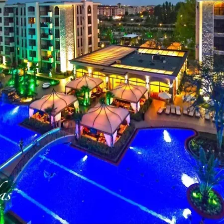 Cascadas Family Pool View Appartamento Sunny Beach